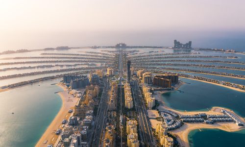 Metropoly a voda X: V Dubaji sa míňali nábrežné plochy, tak vytvorili umelé ostrovy