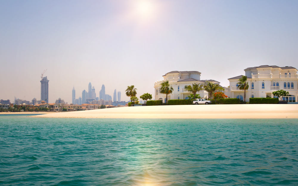 Vily na pobreží Palm Jumeirah patria k najluxusnejším adresám v Dubaji. Zdroj: Shutterstock