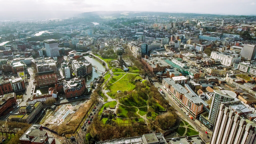 Zelené inšpirácie: Ambiciózny Bristol zavádza dostupné a ekologické kúrenie pre všetkých