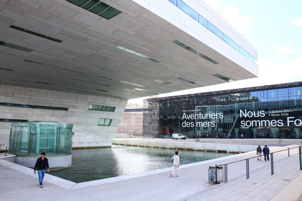 Metropoly a voda XXII: Prerod Marseille z centra kriminality na prímorské srdce kultúry