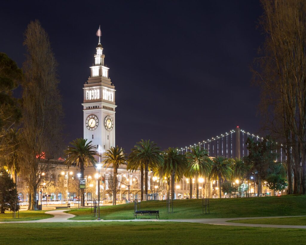 Metropoly a voda XXIV: V San Franciscu rastie promenáda budúcnosti, jej srdcom je historická budova