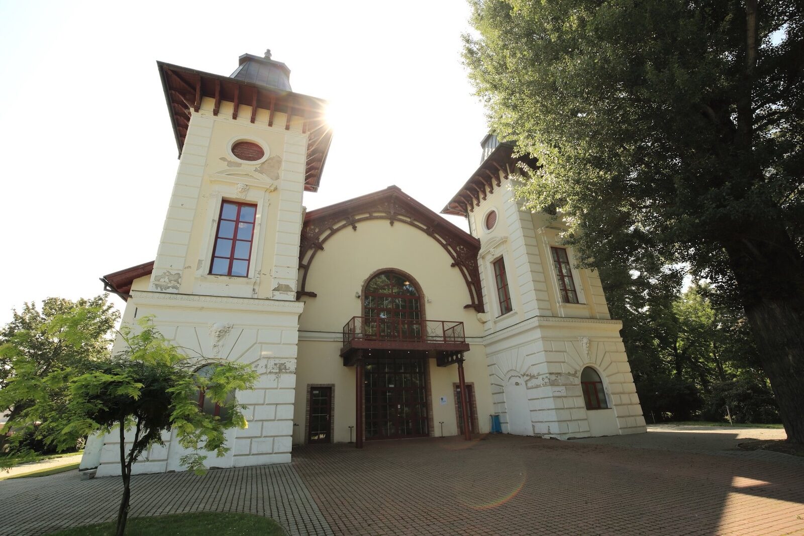Divadlo Aréna: Príbeh scény, ktorú neumlčal ani čas